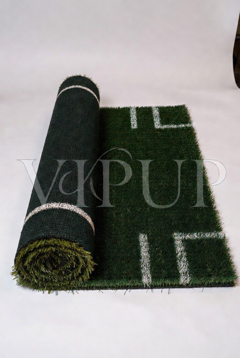 Backyard Golf Practice Mat